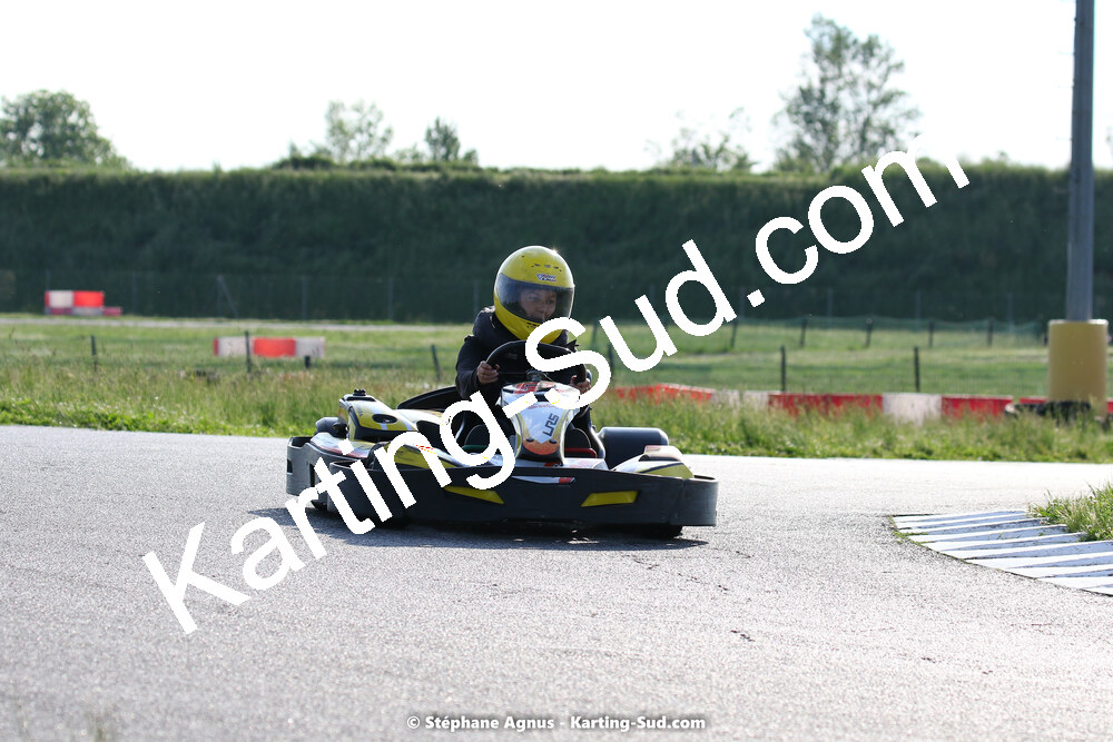 07/05/2022 : Endurance Loisir Les Razbitumes pour “1 maillot pour la vie” & Les Socio Esthéticiennes (Photos Stéphane Agnus) 2022 — karting