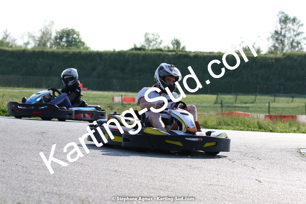 07/05/2022 : Endurance Loisir Les Razbitumes pour “1 maillot pour la vie” & Les Socio Esthéticiennes (Photos Stéphane Agnus) 2022 — karting