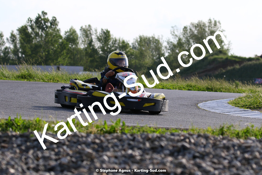 07/05/2022 : Endurance Loisir Les Razbitumes pour “1 maillot pour la vie” & Les Socio Esthéticiennes (Photos Stéphane Agnus) 2022 — karting