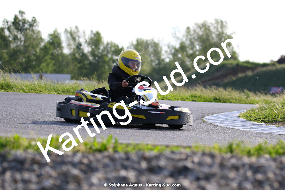 07/05/2022 : Endurance Loisir Les Razbitumes pour “1 maillot pour la vie” & Les Socio Esthéticiennes (Photos Stéphane Agnus) 2022 — karting