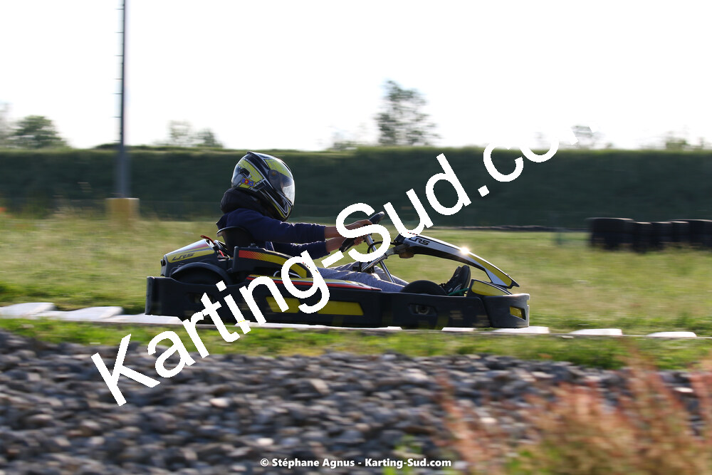 07/05/2022 : Endurance Loisir Les Razbitumes pour “1 maillot pour la vie” & Les Socio Esthéticiennes (Photos Stéphane Agnus) 2022 — karting
