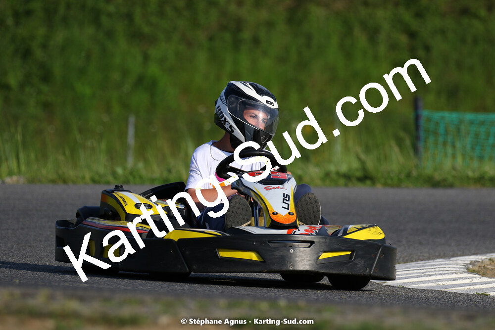 07/05/2022 : Endurance Loisir Les Razbitumes pour “1 maillot pour la vie” & Les Socio Esthéticiennes (Photos Stéphane Agnus) 2022 — karting