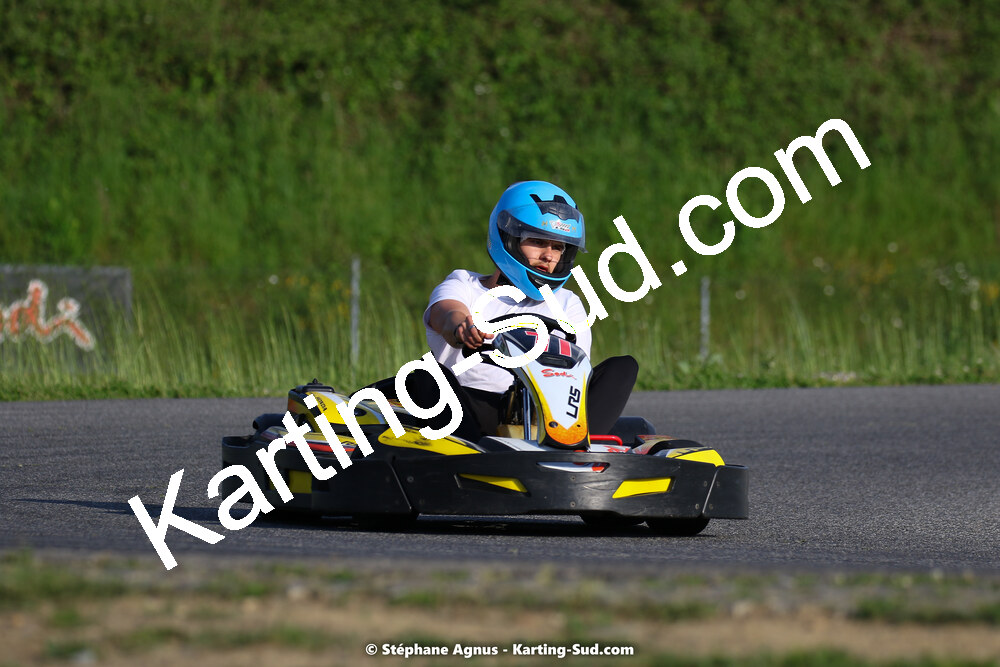 07/05/2022 : Endurance Loisir Les Razbitumes pour “1 maillot pour la vie” & Les Socio Esthéticiennes (Photos Stéphane Agnus) 2022 — karting