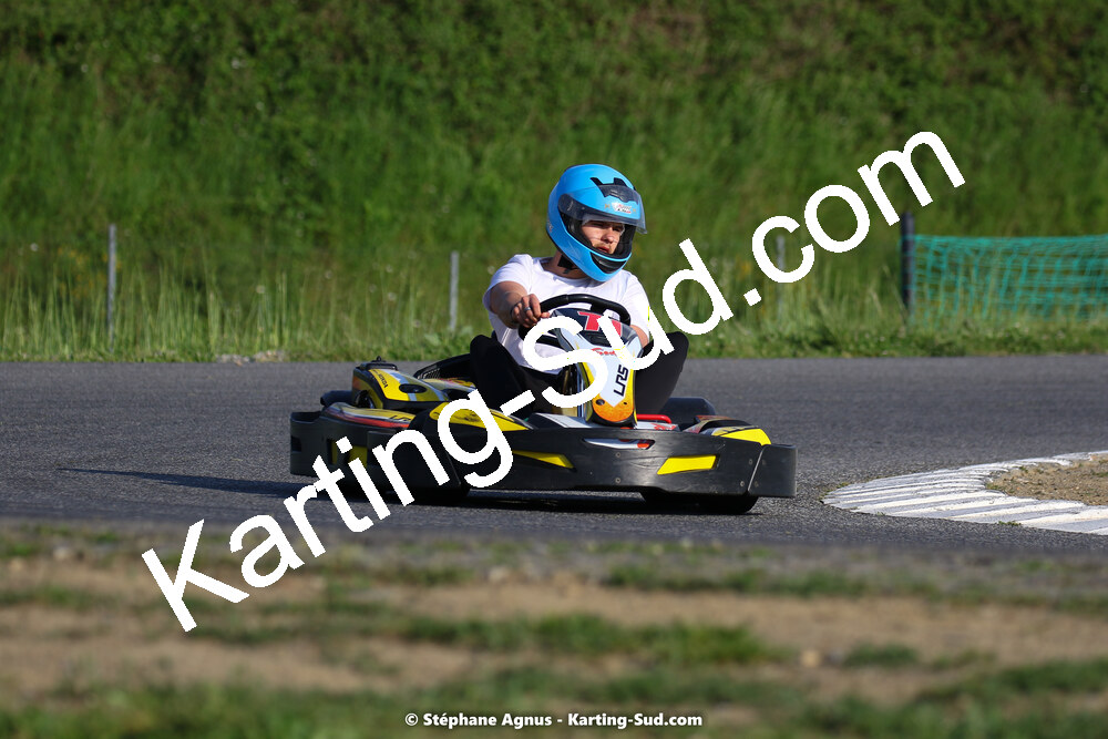 07/05/2022 : Endurance Loisir Les Razbitumes pour “1 maillot pour la vie” & Les Socio Esthéticiennes (Photos Stéphane Agnus) 2022 — karting