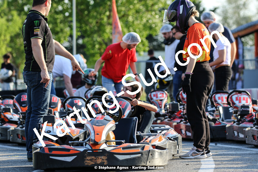07/05/2022 : Endurance Loisir Les Razbitumes pour “1 maillot pour la vie” & Les Socio Esthéticiennes (Photos Stéphane Agnus) 2022 — karting