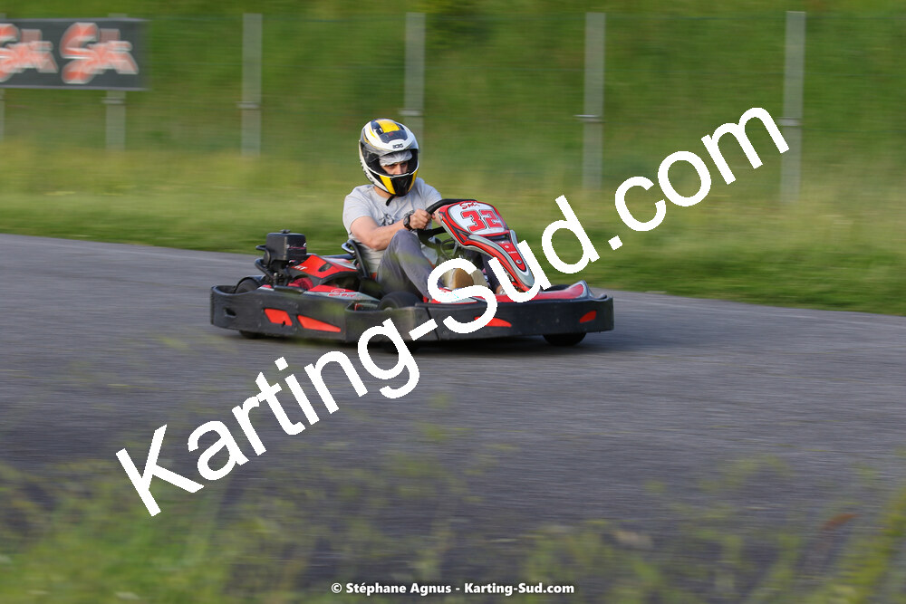 07/05/2022 : Endurance Loisir Les Razbitumes pour “1 maillot pour la vie” & Les Socio Esthéticiennes (Photos Stéphane Agnus) 2022 — karting