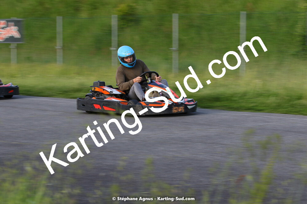 07/05/2022 : Endurance Loisir Les Razbitumes pour “1 maillot pour la vie” & Les Socio Esthéticiennes (Photos Stéphane Agnus) 2022 — karting