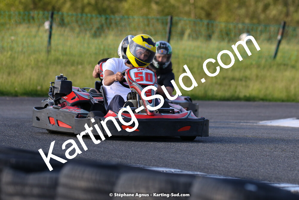 07/05/2022 : Endurance Loisir Les Razbitumes pour “1 maillot pour la vie” & Les Socio Esthéticiennes (Photos Stéphane Agnus) 2022 — karting