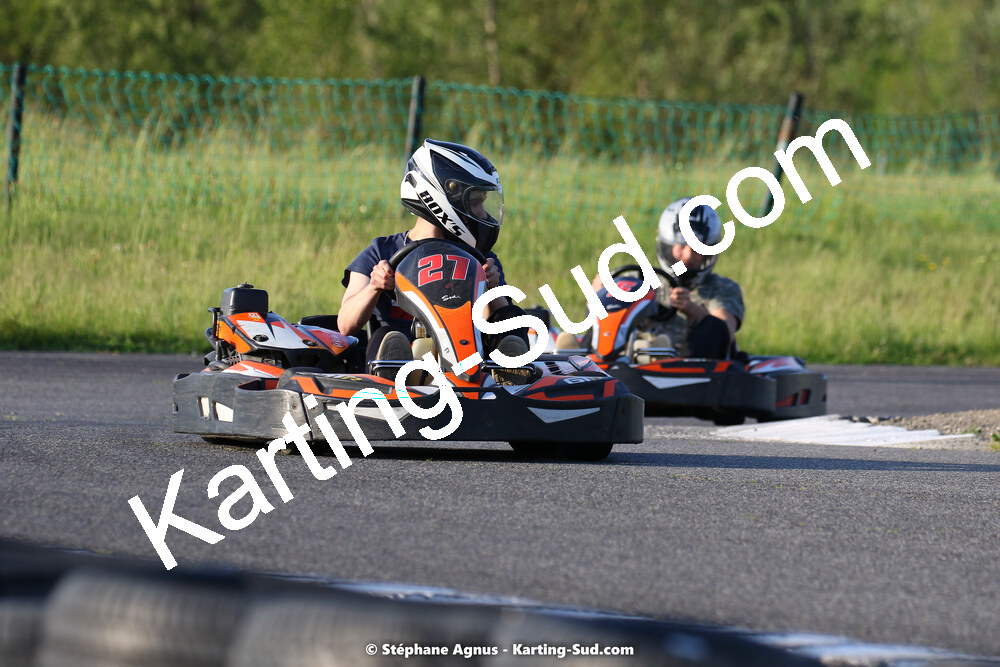 07/05/2022 : Endurance Loisir Les Razbitumes pour “1 maillot pour la vie” & Les Socio Esthéticiennes (Photos Stéphane Agnus) 2022 — karting