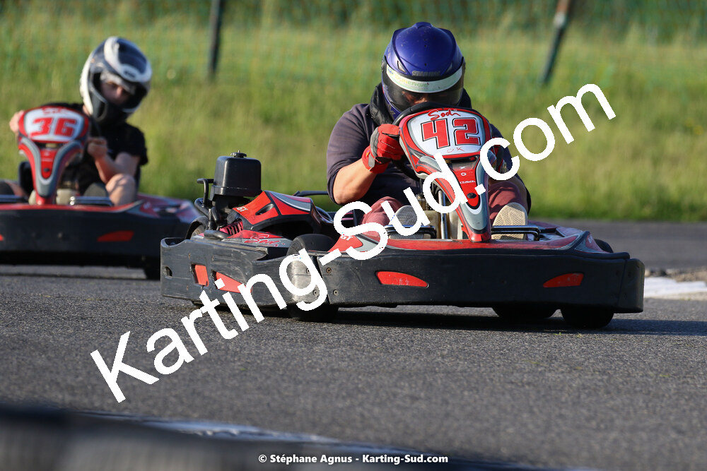 07/05/2022 : Endurance Loisir Les Razbitumes pour “1 maillot pour la vie” & Les Socio Esthéticiennes (Photos Stéphane Agnus) 2022 — karting