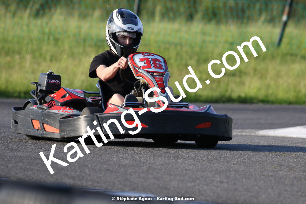 07/05/2022 : Endurance Loisir Les Razbitumes pour “1 maillot pour la vie” & Les Socio Esthéticiennes (Photos Stéphane Agnus) 2022 — karting