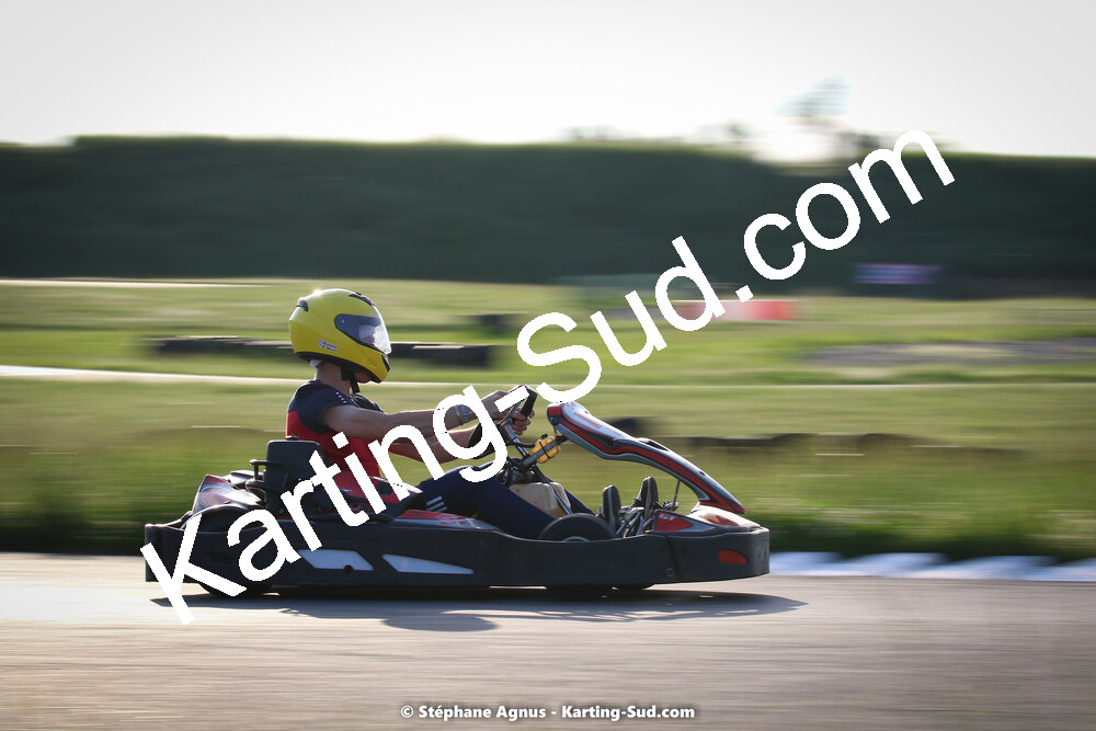 07/05/2022 : Endurance Loisir Les Razbitumes pour “1 maillot pour la vie” & Les Socio Esthéticiennes (Photos Stéphane Agnus) 2022 — karting