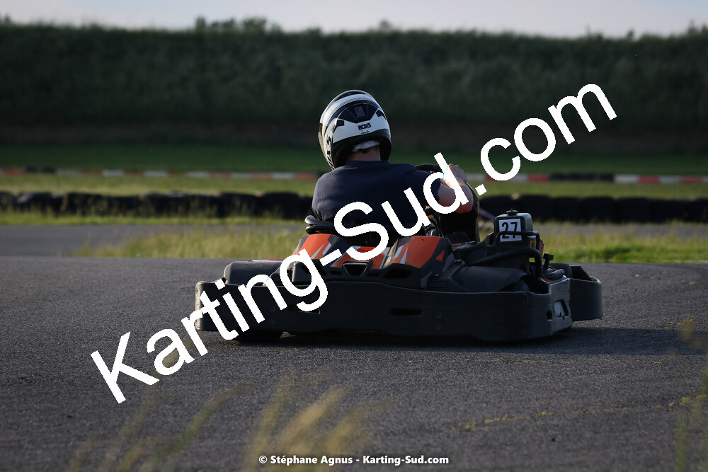 07/05/2022 : Endurance Loisir Les Razbitumes pour “1 maillot pour la vie” & Les Socio Esthéticiennes (Photos Stéphane Agnus) 2022 — karting