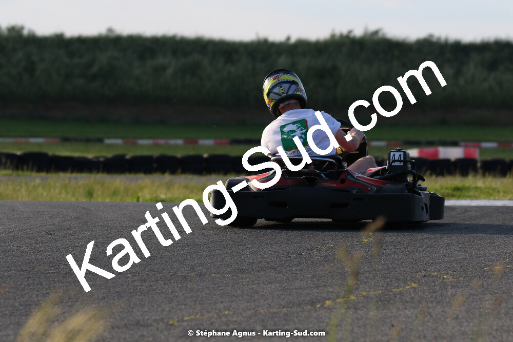 07/05/2022 : Endurance Loisir Les Razbitumes pour “1 maillot pour la vie” & Les Socio Esthéticiennes (Photos Stéphane Agnus) 2022 — karting