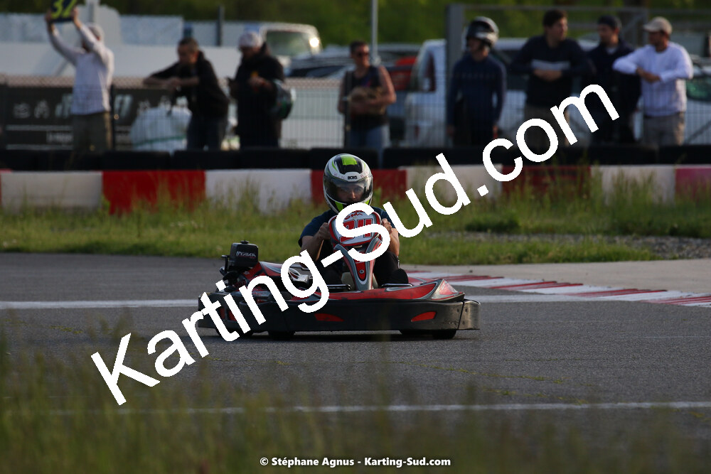 07/05/2022 : Endurance Loisir Les Razbitumes pour “1 maillot pour la vie” & Les Socio Esthéticiennes (Photos Stéphane Agnus) 2022 — karting