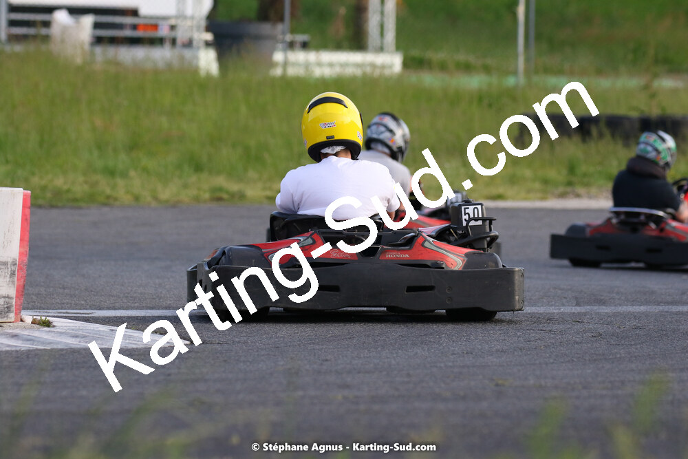07/05/2022 : Endurance Loisir Les Razbitumes pour “1 maillot pour la vie” & Les Socio Esthéticiennes (Photos Stéphane Agnus) 2022 — karting