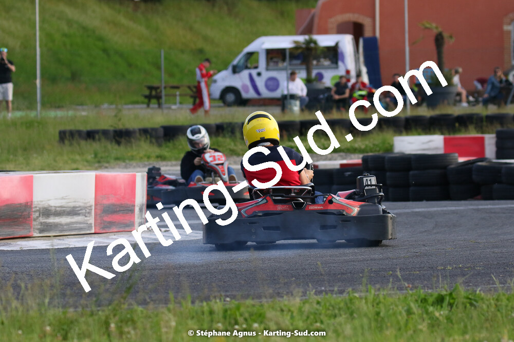 07/05/2022 : Endurance Loisir Les Razbitumes pour “1 maillot pour la vie” & Les Socio Esthéticiennes (Photos Stéphane Agnus) 2022 — karting