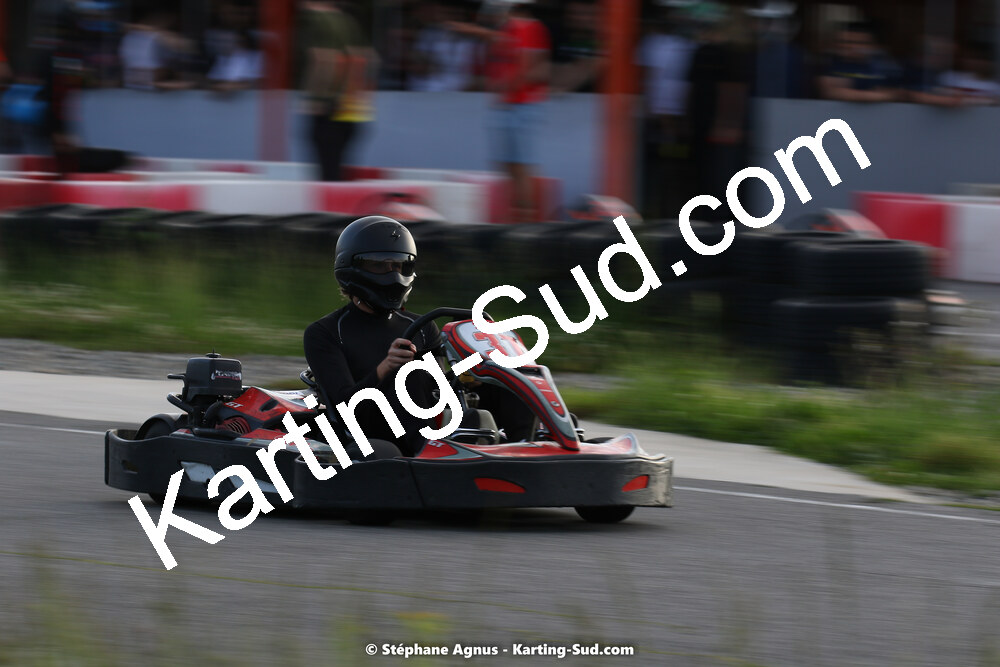 07/05/2022 : Endurance Loisir Les Razbitumes pour “1 maillot pour la vie” & Les Socio Esthéticiennes (Photos Stéphane Agnus) 2022 — karting