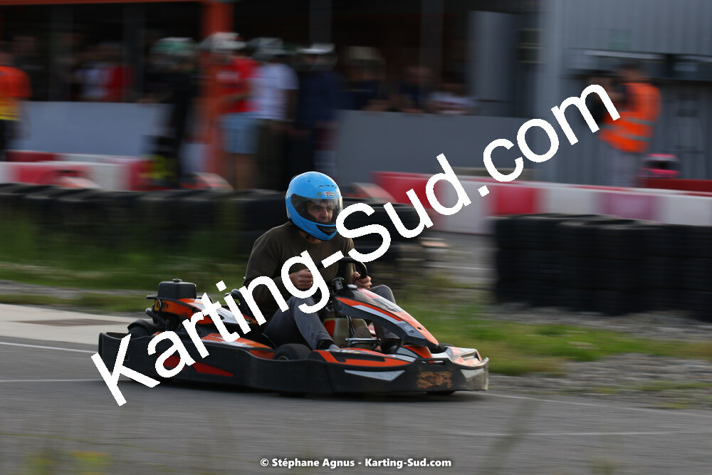 07/05/2022 : Endurance Loisir Les Razbitumes pour “1 maillot pour la vie” & Les Socio Esthéticiennes (Photos Stéphane Agnus) 2022 — karting
