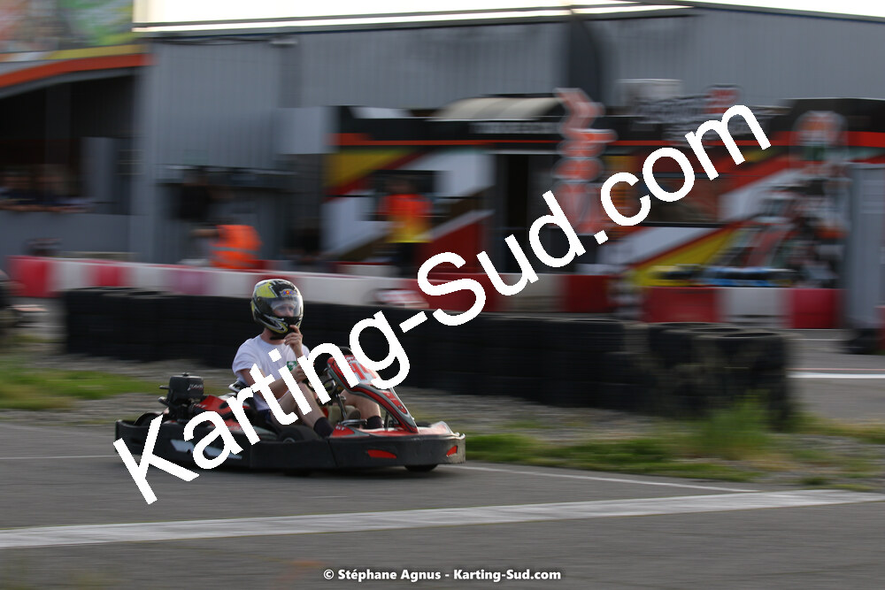 07/05/2022 : Endurance Loisir Les Razbitumes pour “1 maillot pour la vie” & Les Socio Esthéticiennes (Photos Stéphane Agnus) 2022 — karting