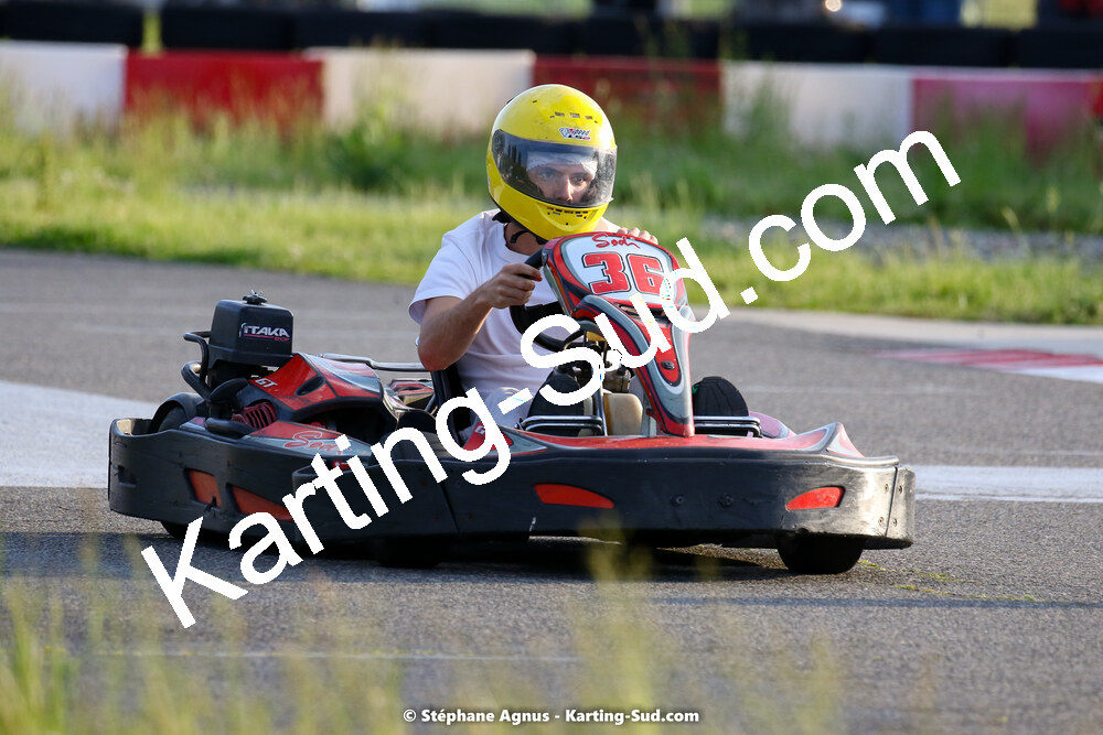 07/05/2022 : Endurance Loisir Les Razbitumes pour “1 maillot pour la vie” & Les Socio Esthéticiennes (Photos Stéphane Agnus) 2022 — karting