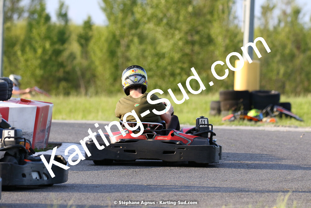07/05/2022 : Endurance Loisir Les Razbitumes pour “1 maillot pour la vie” & Les Socio Esthéticiennes (Photos Stéphane Agnus) 2022 — karting