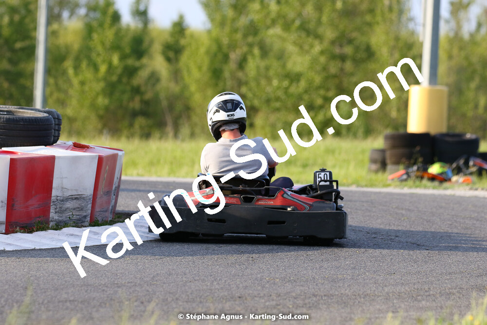 07/05/2022 : Endurance Loisir Les Razbitumes pour “1 maillot pour la vie” & Les Socio Esthéticiennes (Photos Stéphane Agnus) 2022 — karting