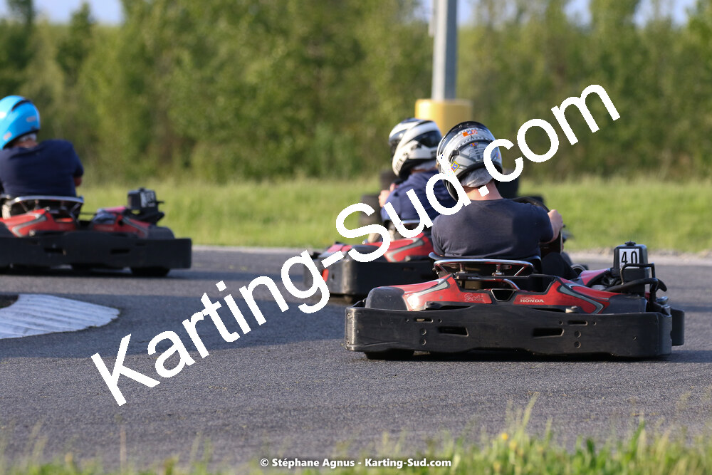 07/05/2022 : Endurance Loisir Les Razbitumes pour “1 maillot pour la vie” & Les Socio Esthéticiennes (Photos Stéphane Agnus) 2022 — karting