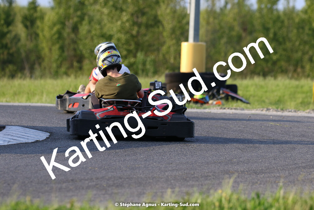 07/05/2022 : Endurance Loisir Les Razbitumes pour “1 maillot pour la vie” & Les Socio Esthéticiennes (Photos Stéphane Agnus) 2022 — karting