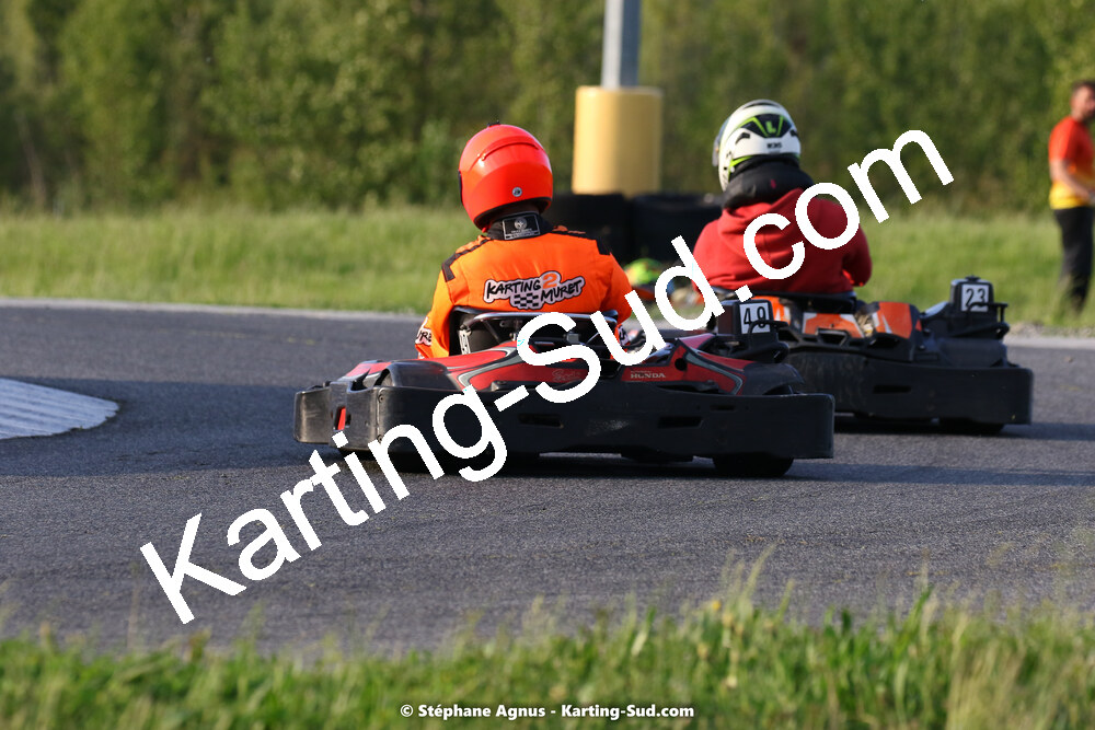 07/05/2022 : Endurance Loisir Les Razbitumes pour “1 maillot pour la vie” & Les Socio Esthéticiennes (Photos Stéphane Agnus) 2022 — karting