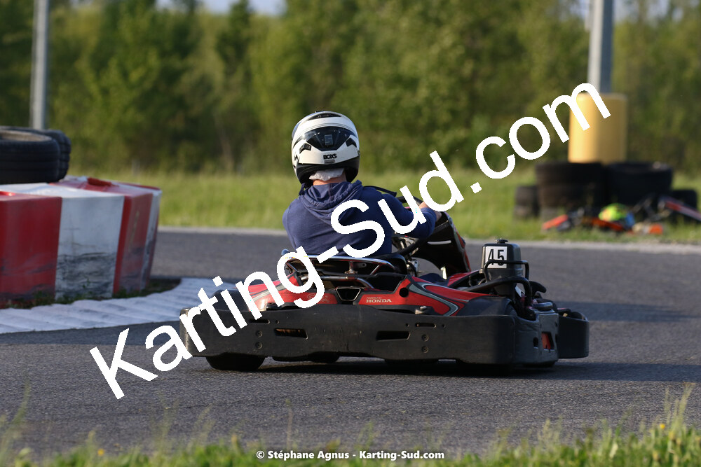 07/05/2022 : Endurance Loisir Les Razbitumes pour “1 maillot pour la vie” & Les Socio Esthéticiennes (Photos Stéphane Agnus) 2022 — karting