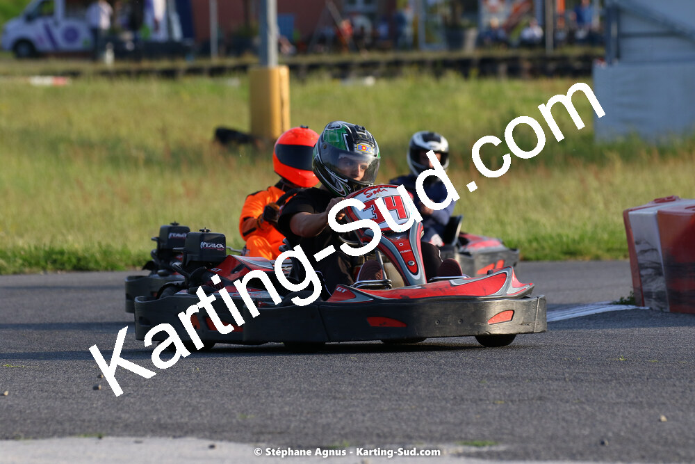 07/05/2022 : Endurance Loisir Les Razbitumes pour “1 maillot pour la vie” & Les Socio Esthéticiennes (Photos Stéphane Agnus) 2022 — karting