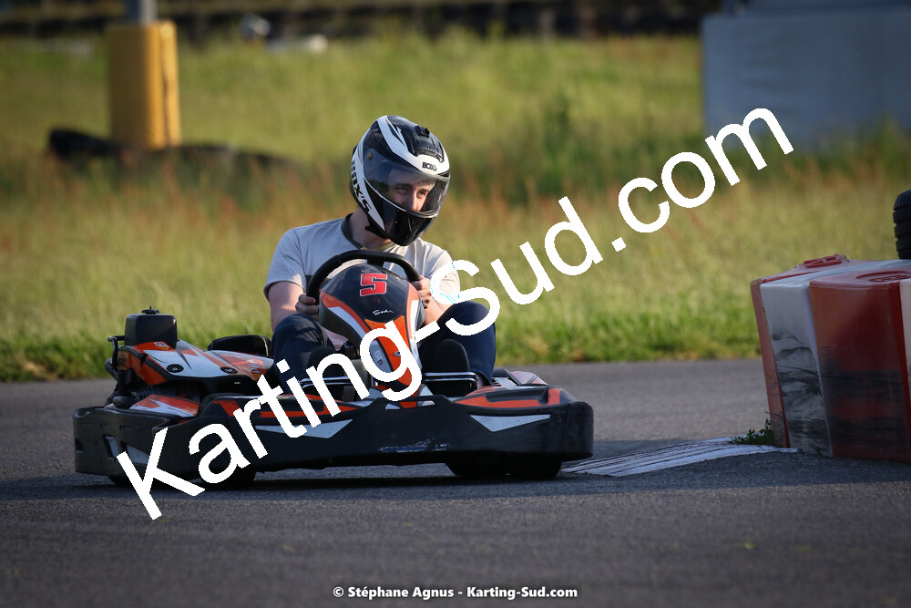 07/05/2022 : Endurance Loisir Les Razbitumes pour “1 maillot pour la vie” & Les Socio Esthéticiennes (Photos Stéphane Agnus) 2022 — karting