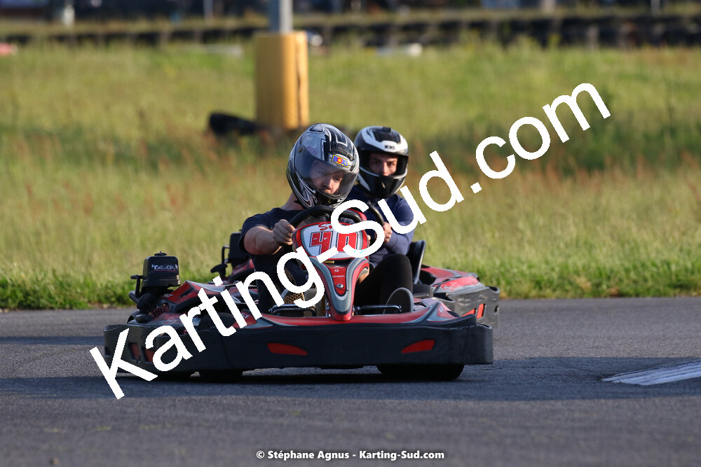 07/05/2022 : Endurance Loisir Les Razbitumes pour “1 maillot pour la vie” & Les Socio Esthéticiennes (Photos Stéphane Agnus) 2022 — karting