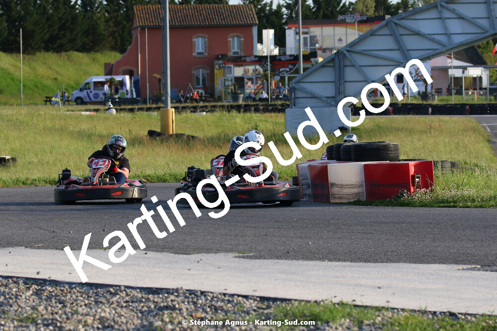 07/05/2022 : Endurance Loisir Les Razbitumes pour “1 maillot pour la vie” & Les Socio Esthéticiennes (Photos Stéphane Agnus) 2022 — karting