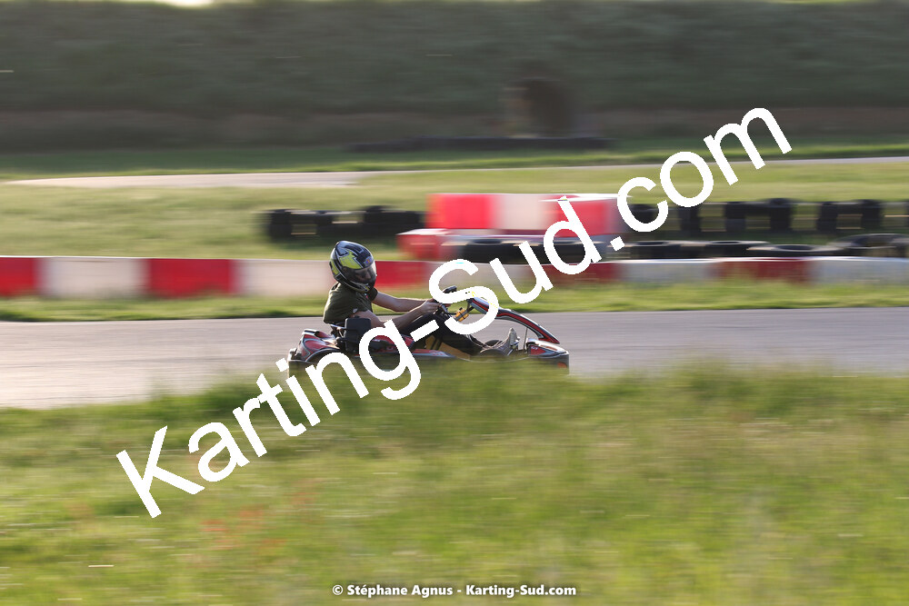 07/05/2022 : Endurance Loisir Les Razbitumes pour “1 maillot pour la vie” & Les Socio Esthéticiennes (Photos Stéphane Agnus) 2022 — karting