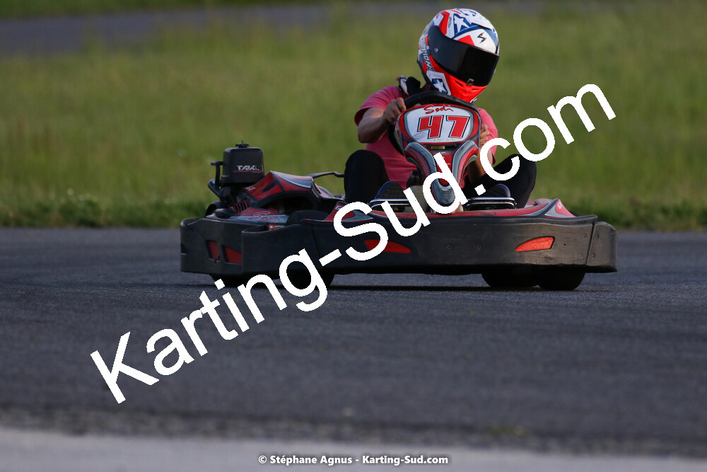 07/05/2022 : Endurance Loisir Les Razbitumes pour “1 maillot pour la vie” & Les Socio Esthéticiennes (Photos Stéphane Agnus) 2022 — karting