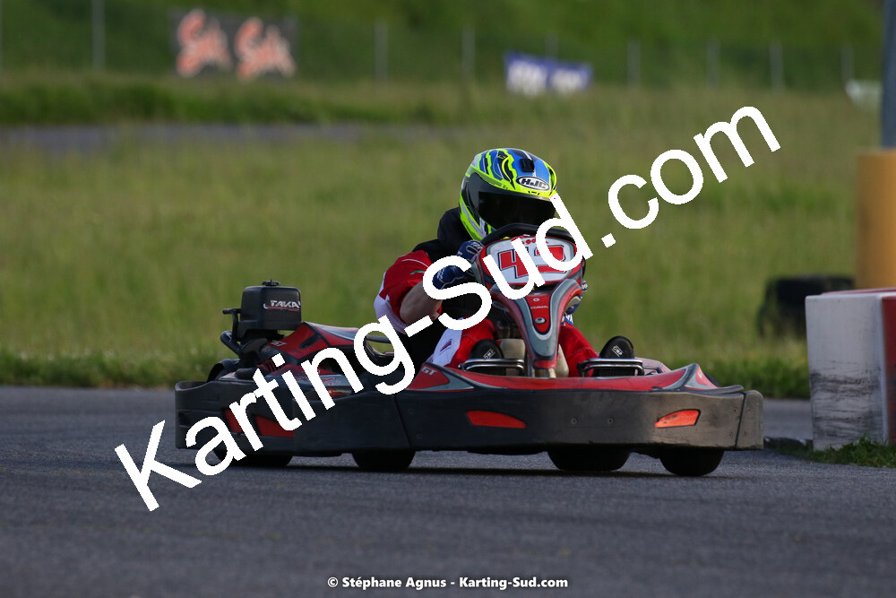 07/05/2022 : Endurance Loisir Les Razbitumes pour “1 maillot pour la vie” & Les Socio Esthéticiennes (Photos Stéphane Agnus) 2022 — karting