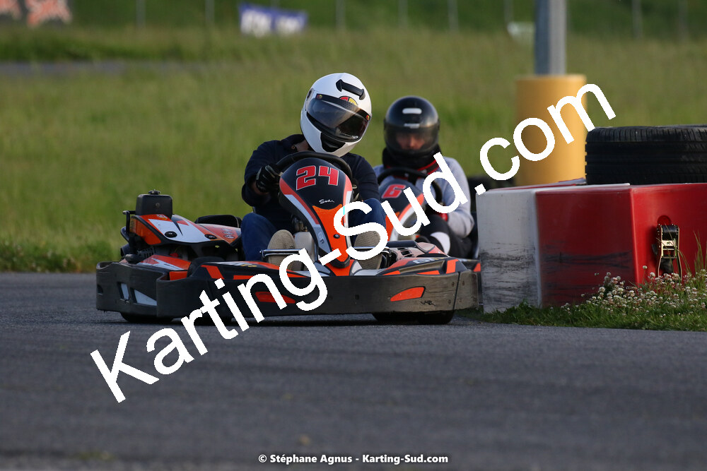 07/05/2022 : Endurance Loisir Les Razbitumes pour “1 maillot pour la vie” & Les Socio Esthéticiennes (Photos Stéphane Agnus) 2022 — karting