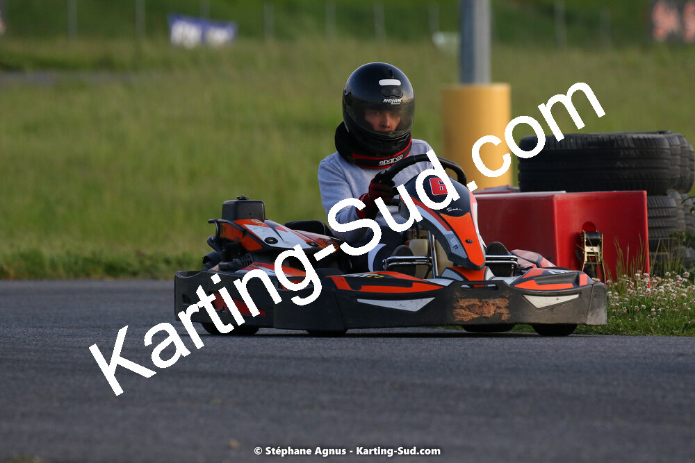07/05/2022 : Endurance Loisir Les Razbitumes pour “1 maillot pour la vie” & Les Socio Esthéticiennes (Photos Stéphane Agnus) 2022 — karting