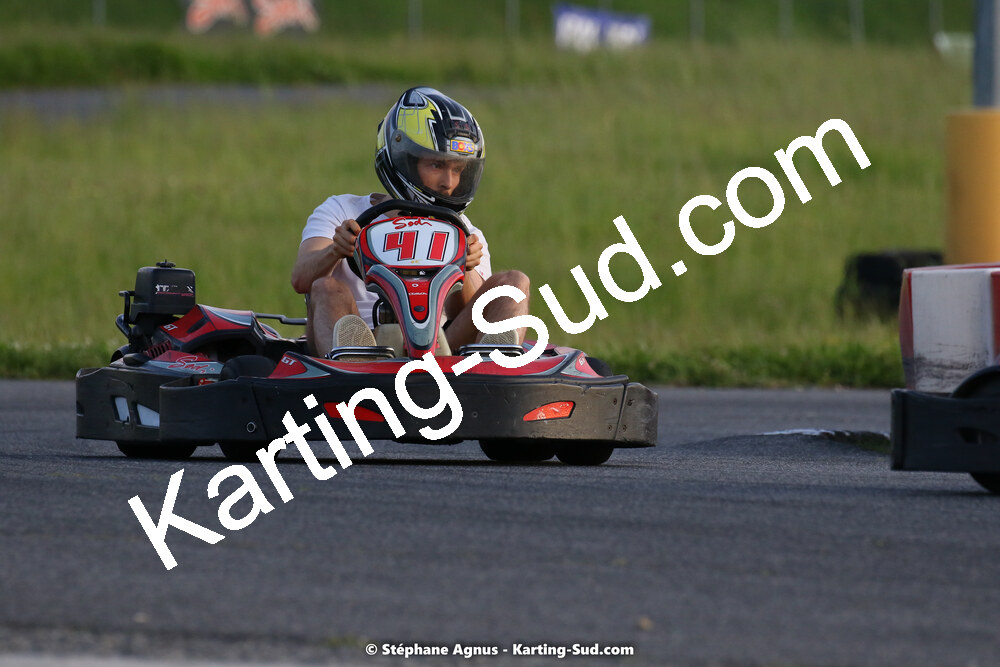 07/05/2022 : Endurance Loisir Les Razbitumes pour “1 maillot pour la vie” & Les Socio Esthéticiennes (Photos Stéphane Agnus) 2022 — karting