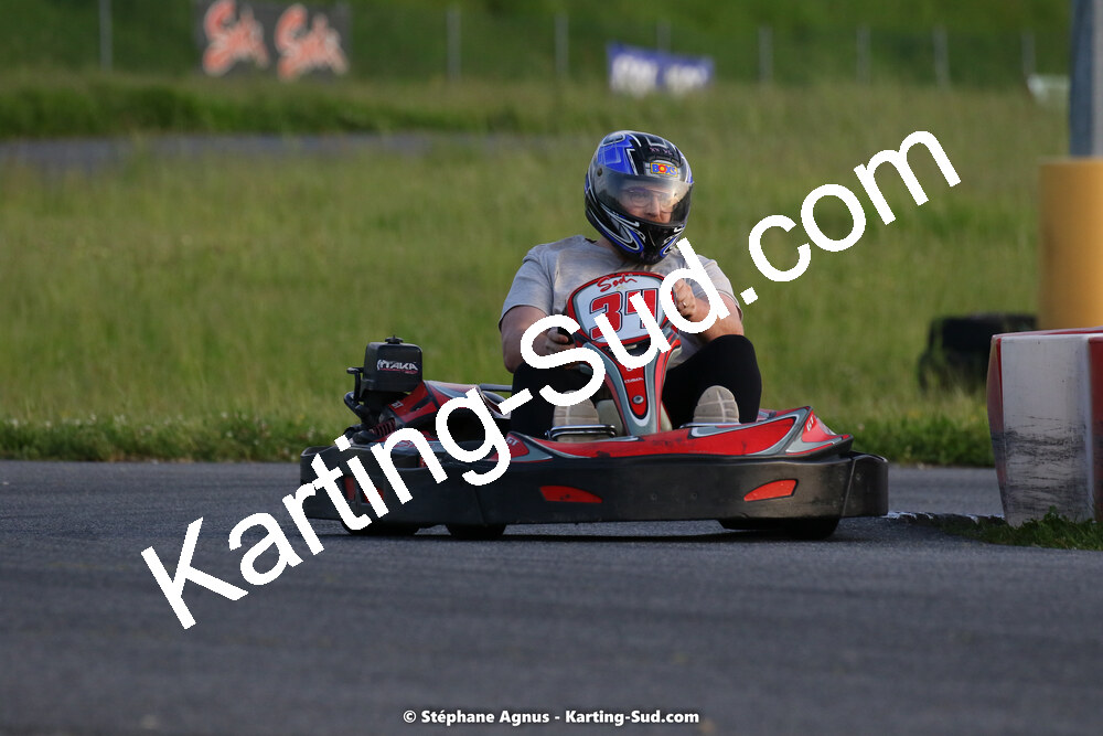 07/05/2022 : Endurance Loisir Les Razbitumes pour “1 maillot pour la vie” & Les Socio Esthéticiennes (Photos Stéphane Agnus) 2022 — karting