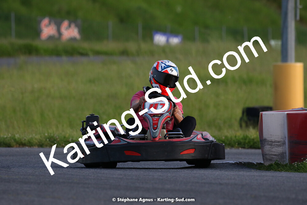 07/05/2022 : Endurance Loisir Les Razbitumes pour “1 maillot pour la vie” & Les Socio Esthéticiennes (Photos Stéphane Agnus) 2022 — karting