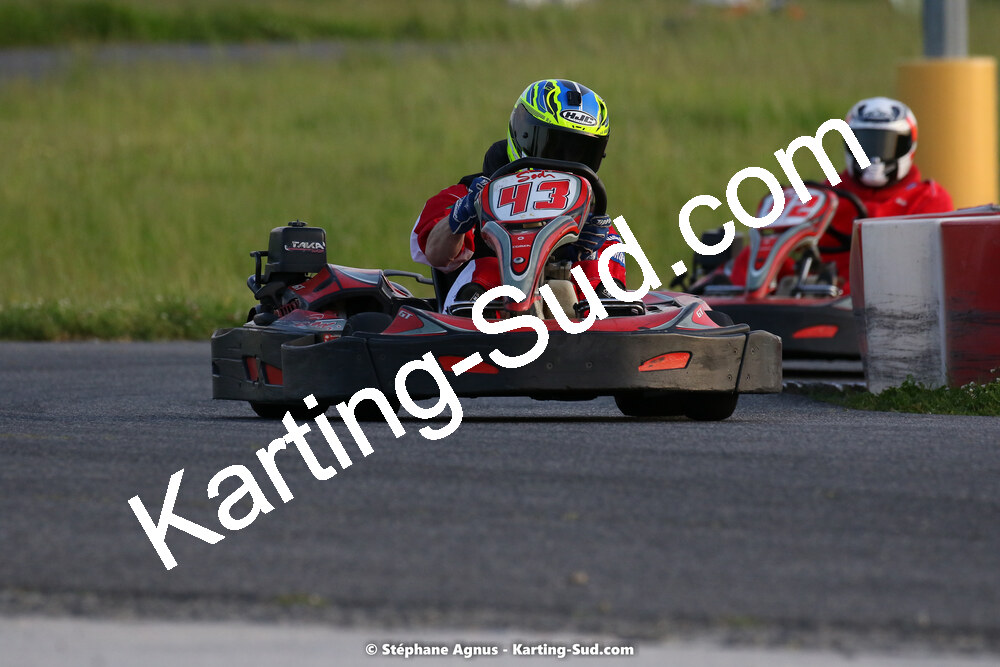 07/05/2022 : Endurance Loisir Les Razbitumes pour “1 maillot pour la vie” & Les Socio Esthéticiennes (Photos Stéphane Agnus) 2022 — karting