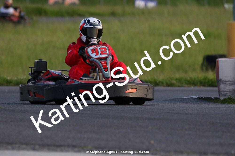 07/05/2022 : Endurance Loisir Les Razbitumes pour “1 maillot pour la vie” & Les Socio Esthéticiennes (Photos Stéphane Agnus) 2022 — karting