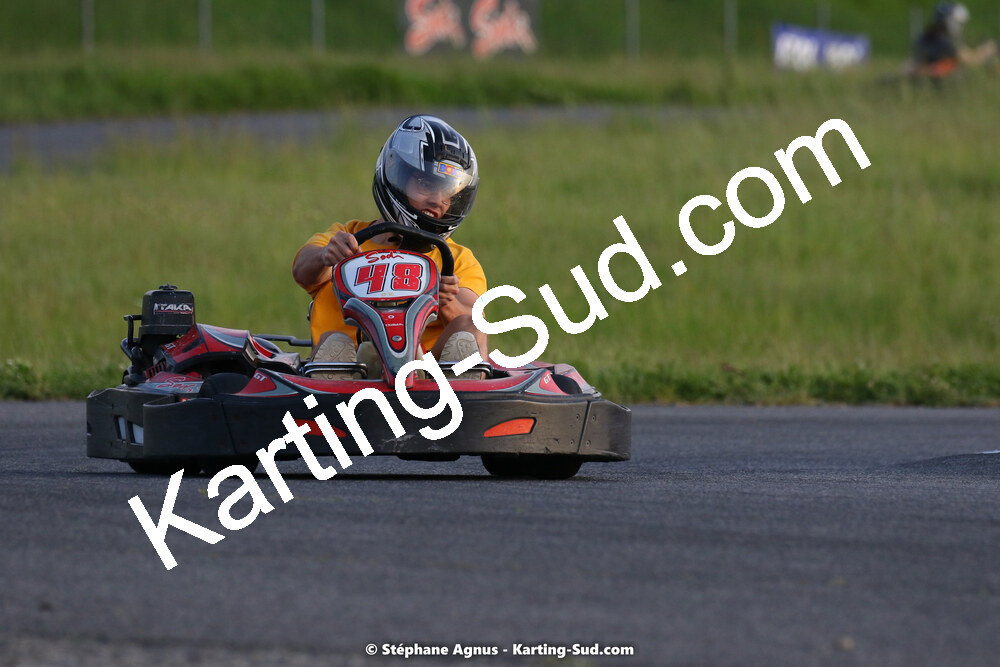 07/05/2022 : Endurance Loisir Les Razbitumes pour “1 maillot pour la vie” & Les Socio Esthéticiennes (Photos Stéphane Agnus) 2022 — karting