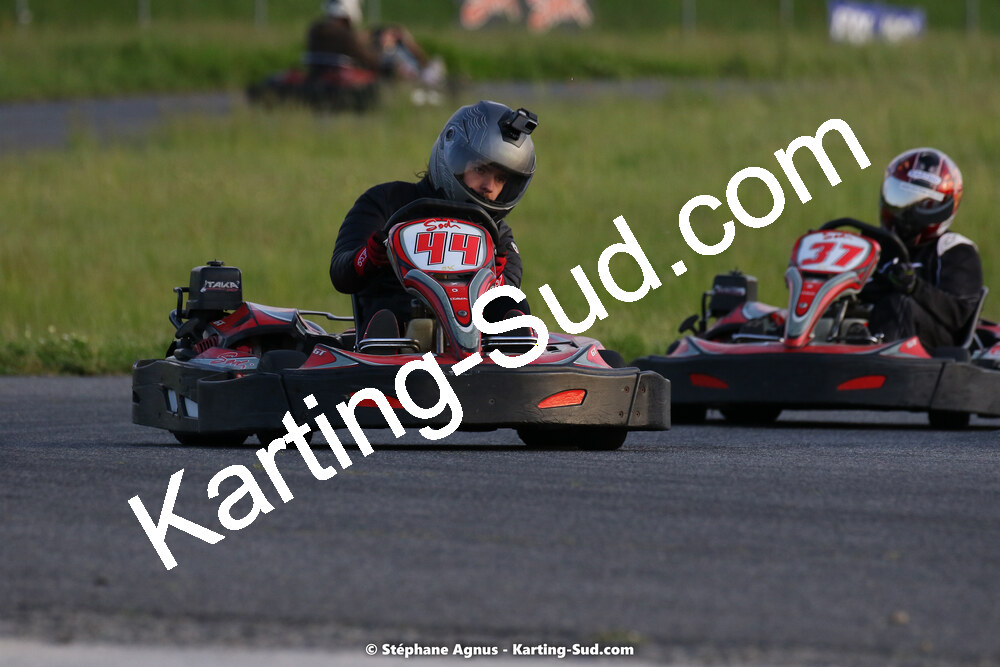 07/05/2022 : Endurance Loisir Les Razbitumes pour “1 maillot pour la vie” & Les Socio Esthéticiennes (Photos Stéphane Agnus) 2022 — karting
