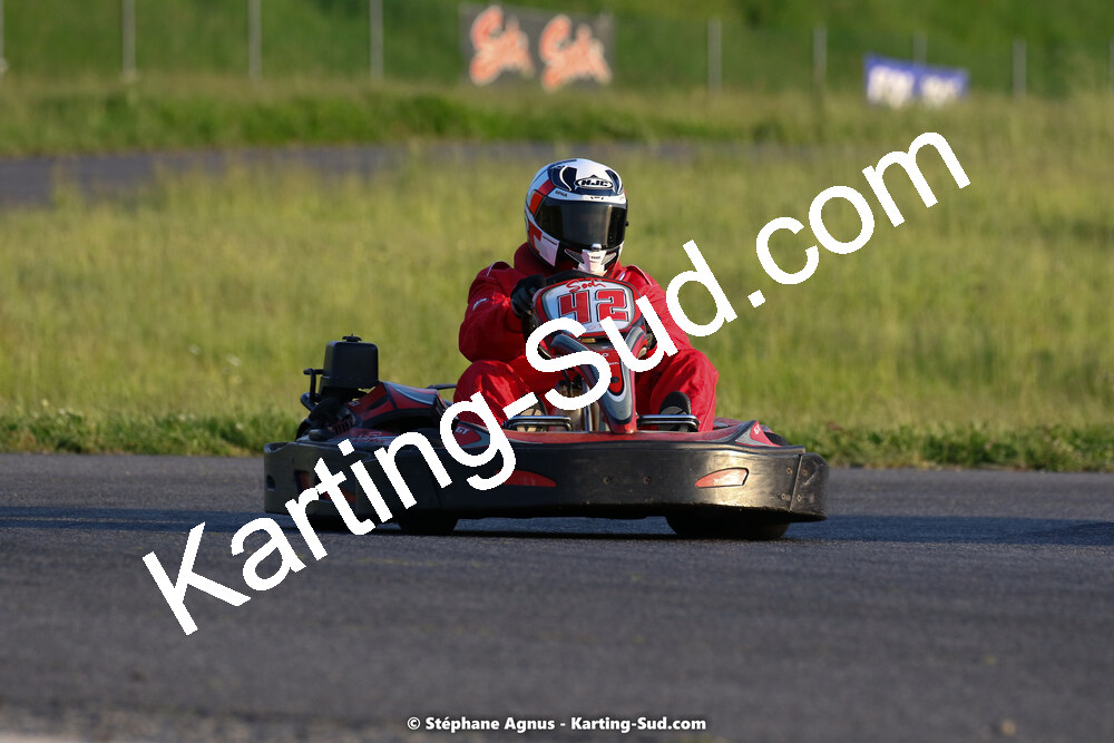 07/05/2022 : Endurance Loisir Les Razbitumes pour “1 maillot pour la vie” & Les Socio Esthéticiennes (Photos Stéphane Agnus) 2022 — karting