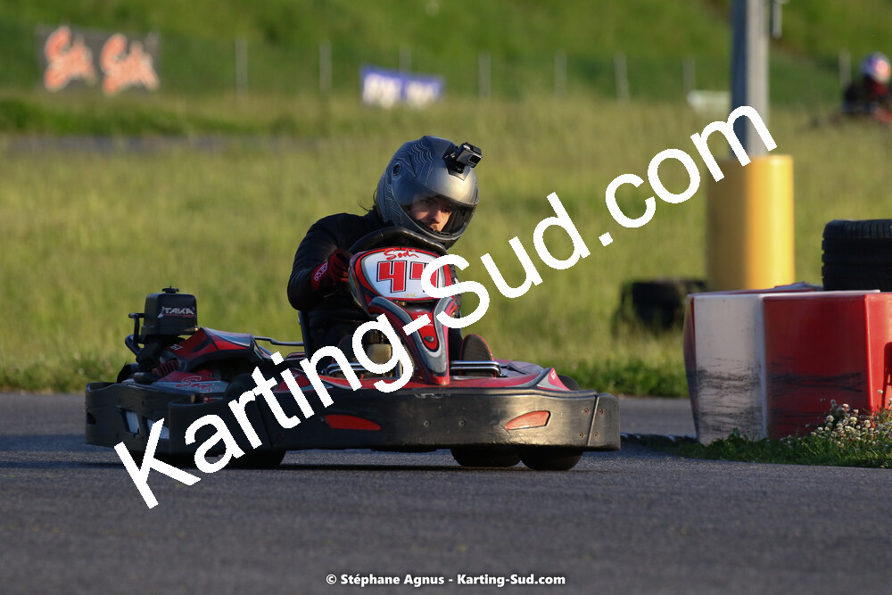 07/05/2022 : Endurance Loisir Les Razbitumes pour “1 maillot pour la vie” & Les Socio Esthéticiennes (Photos Stéphane Agnus) 2022 — karting