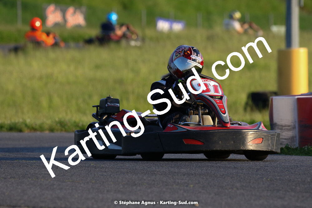 07/05/2022 : Endurance Loisir Les Razbitumes pour “1 maillot pour la vie” & Les Socio Esthéticiennes (Photos Stéphane Agnus) 2022 — karting